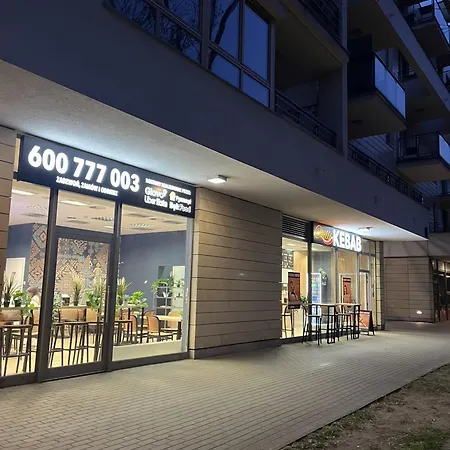 Airport Hubertus Apartamento